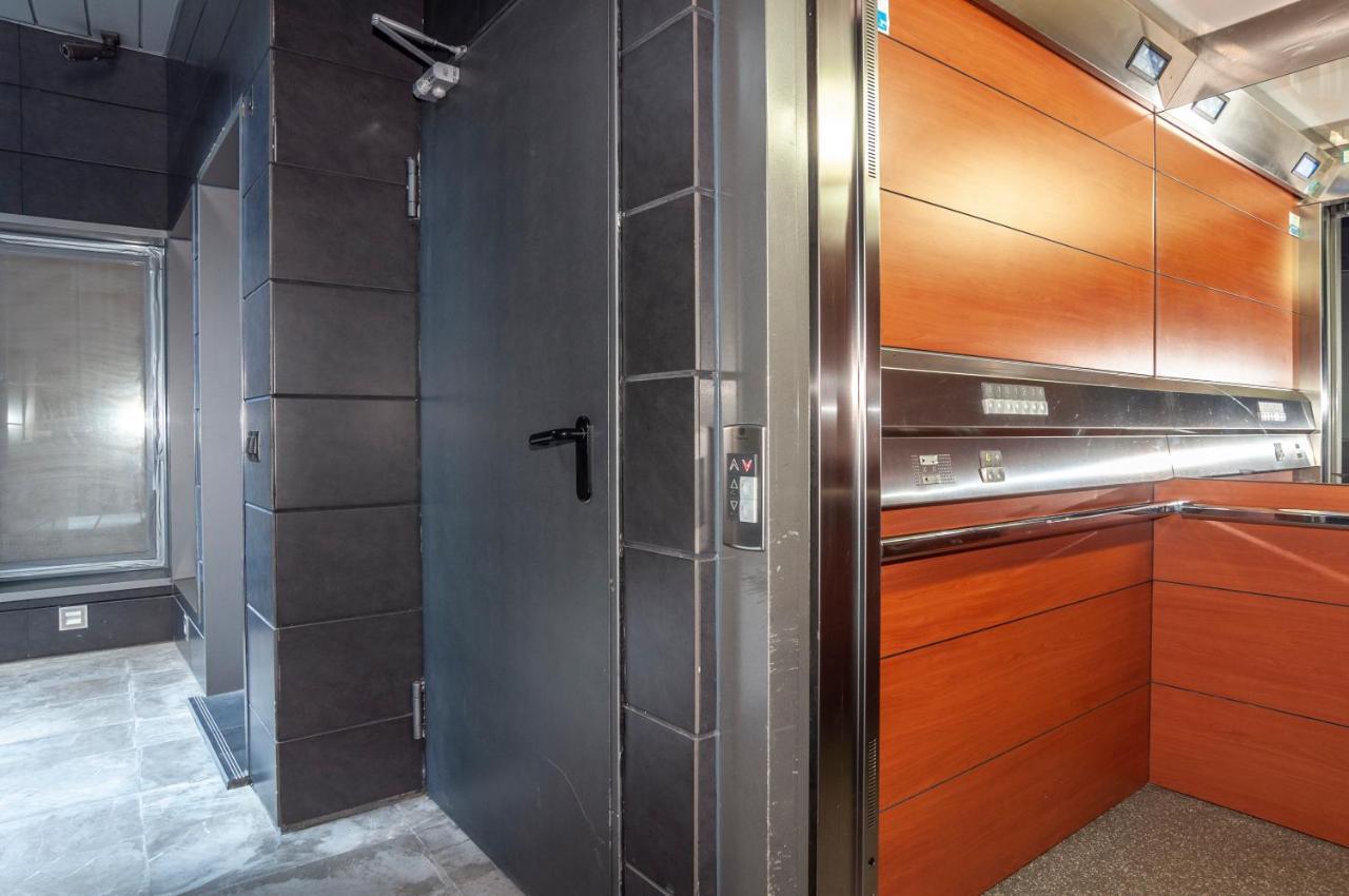 Bhost - Apartamento Victoria Малага Екстер'єр фото